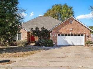 2896 N Quail Creek Dr, Fayetteville, AR 72703