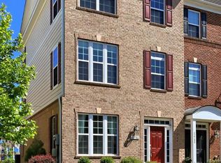 42786 Hay Rd, Ashburn, VA 20147