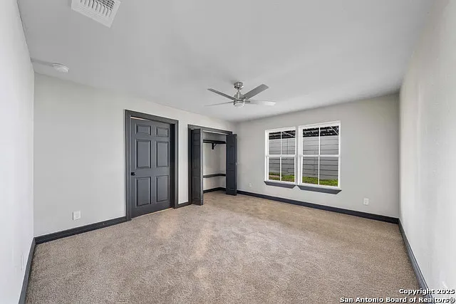 2643 W Gramercy Pl — Photo 13