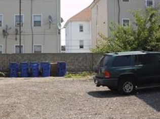 266 Quequechan St, Fall River, MA 02723