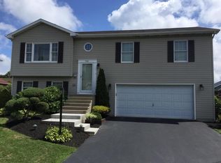 941 Lincoln St, Hazleton, PA 18201