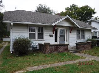 1021 N 11th St, Independence, KS 67301