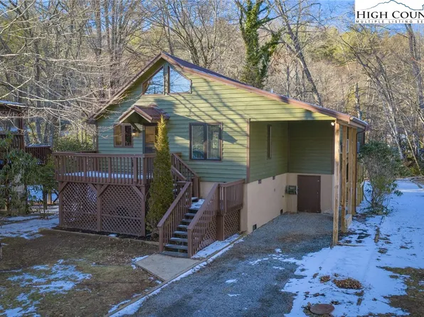 208 Meadow Loop, Newland, NC 28657