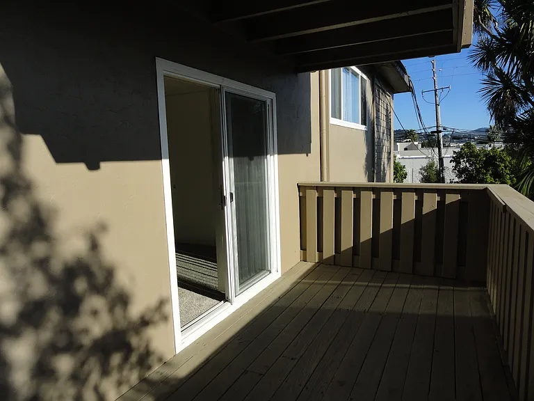 Marin Royal Apartments LLC — Photo 49