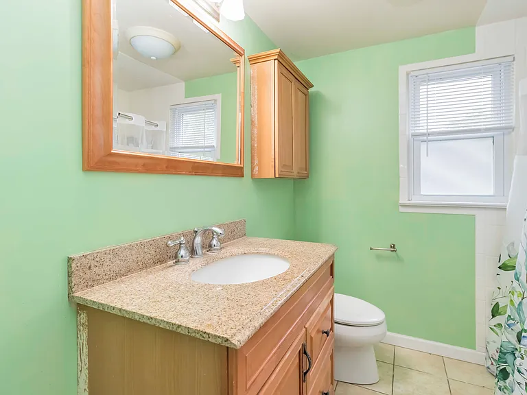 7 Evelyn Rd — Photo 16