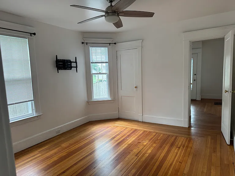 196 Willard St #1 — Photo 7