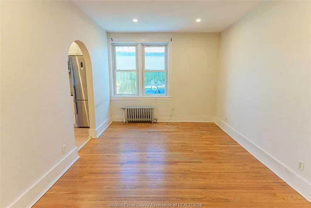 710 Giles Blvd E — Photo 3