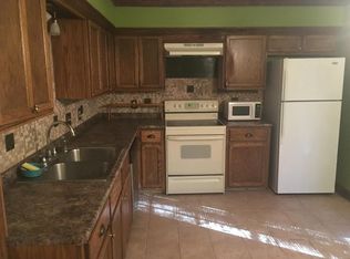577 Woodland Hills Pl, Jackson, MS 39216