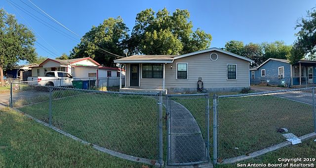 1st image of 3919 Spear St