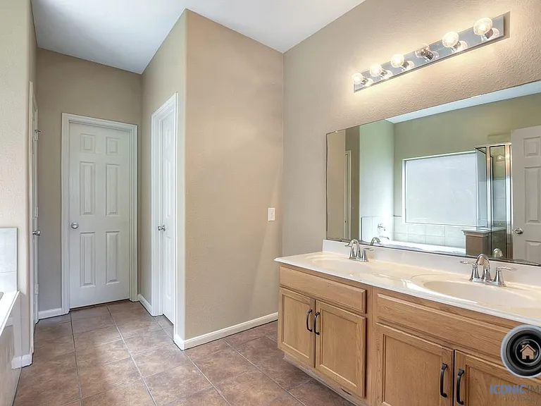 29434 Legends Bluff Dr — Photo 18