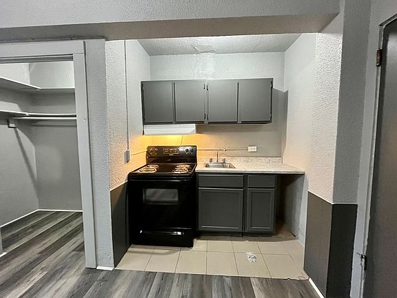 3rd image of 2207 Jones St #2207336