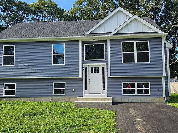 2nd image of 34 Malba Dr
