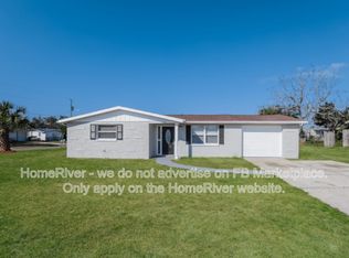 12809 College Hill Dr, Hudson, FL 34667