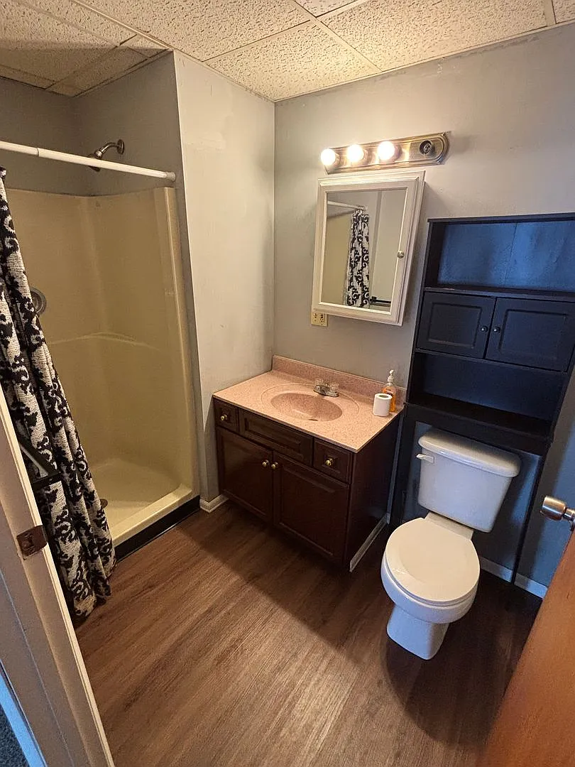 21 A N Water Ave — Photo 4