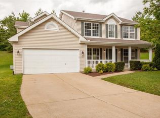 122 Riverwood Park Dr, Florissant, MO 63031
