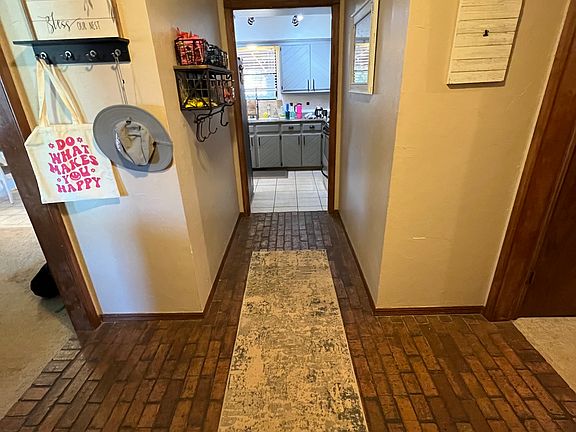 3rd image of 2428 Northwood Ln