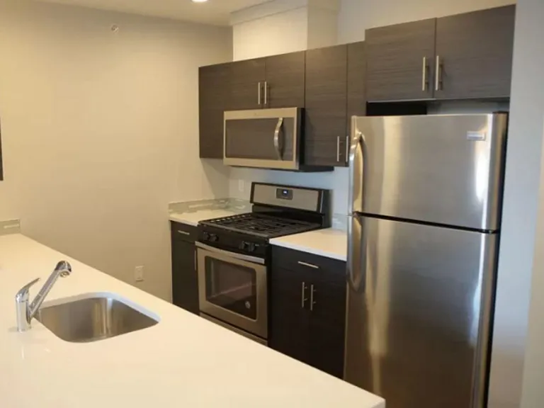 The Rebeka Residence: A Symphony of Luxury in Modern Living — Photo 17