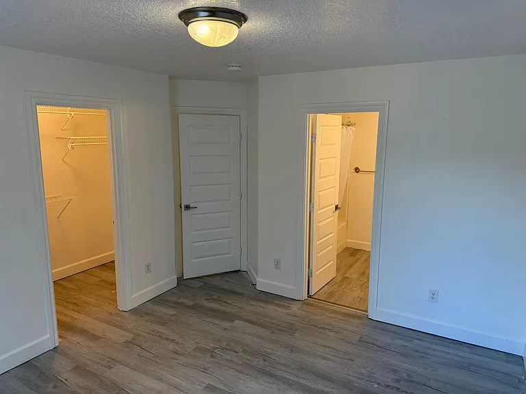 18530 White Tail Ave — Photo 12