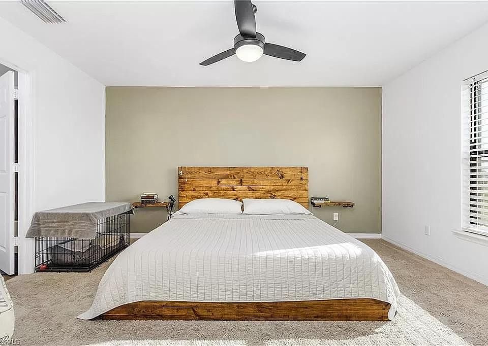 1st image of 2606 NE Juanita Pl