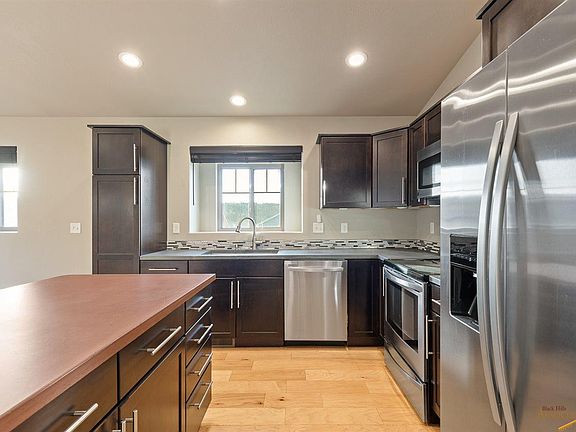 3rd image of 5816 Harper Ct
