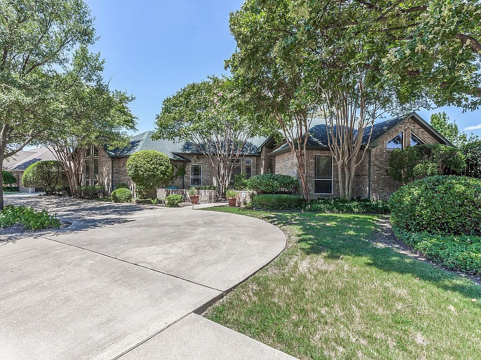 1st image of 110 Mustang Creek Dr