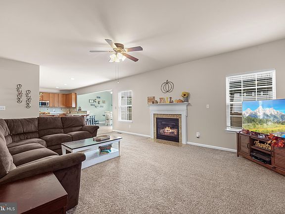 5th image of 16394 Topsail Ln