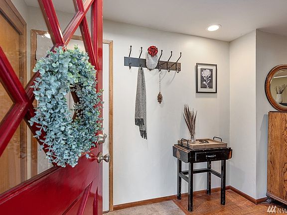 5th image of 12156 Country Ln