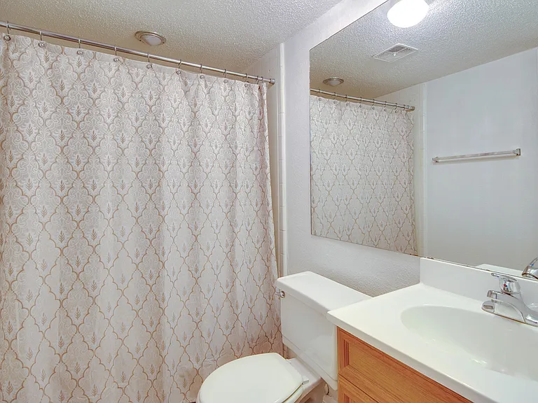Quail Ridge Apartments — Photo 15