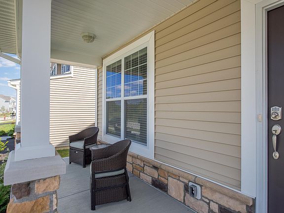 5th image of 6331 Hoffman Trace Dr #440