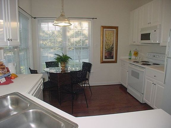 5th image of 2200 Waters Mill Cir