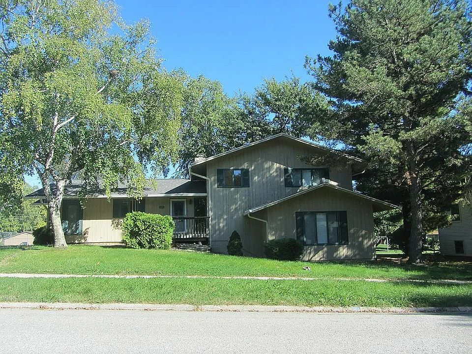 1st image of 212 1/2 Angie Dr