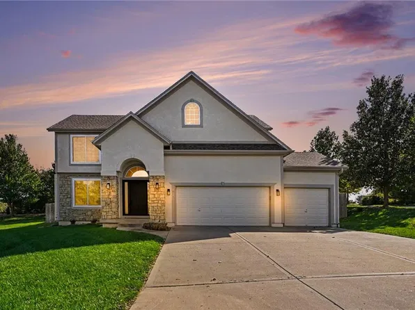 20831 W 102nd St, Lenexa, KS 66220