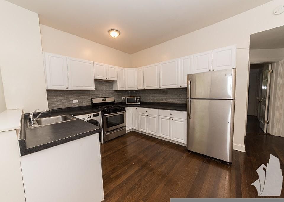 1st image of 3823 N Greenview Ave #3823/3E