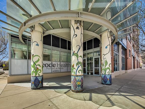 3rd image of 1200 W Monroe St APT 612