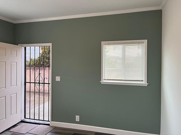 2nd image of 1118 Wilmington Blvd