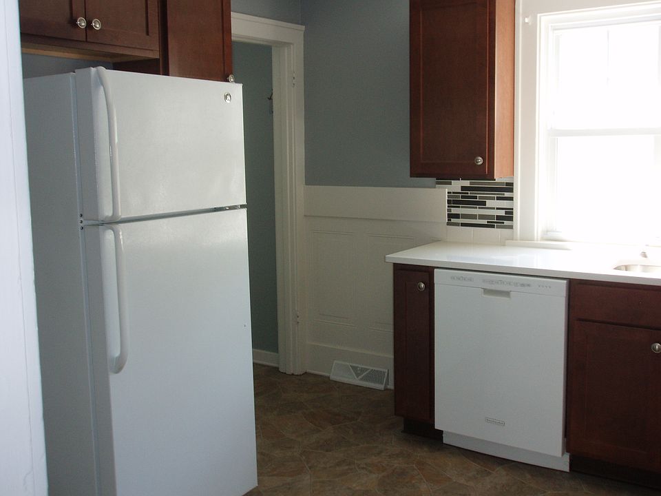 1st image of 1332 Walker Ave NW
