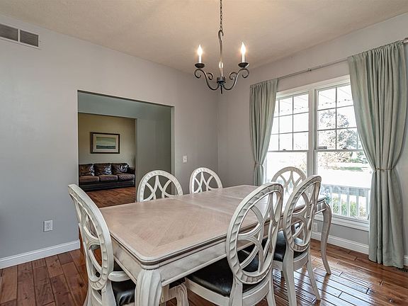 5th image of 55036 Ryan Place Dr