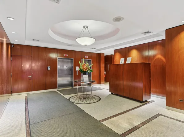 345 East 64th Street image 10 of 13