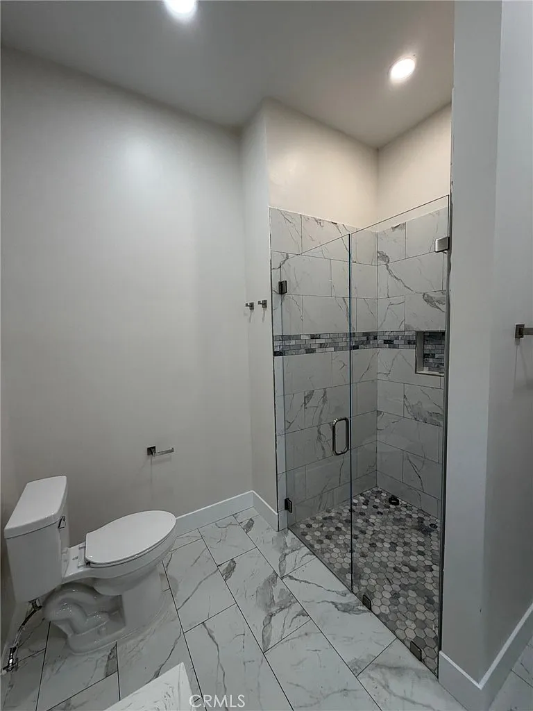 2 bed, 1300 sqft, $3,599 — Photo 4