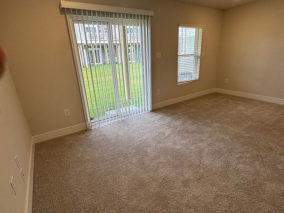 5th image of 24830 Wye Mill Ln