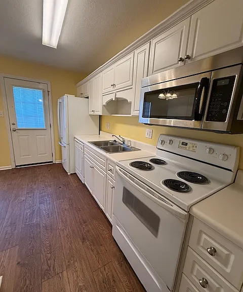 235 High Point Way #1 — Photo 5