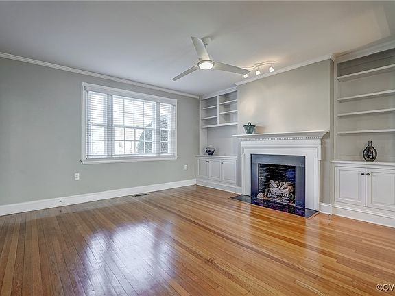 5th image of 51 E Lock Ln