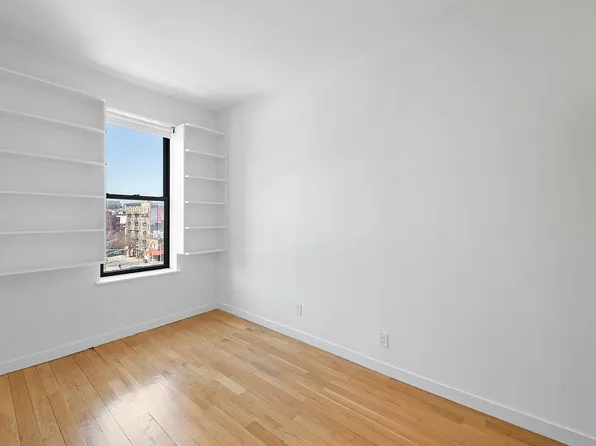 64 Macdougal Street 15 image 3 of 5