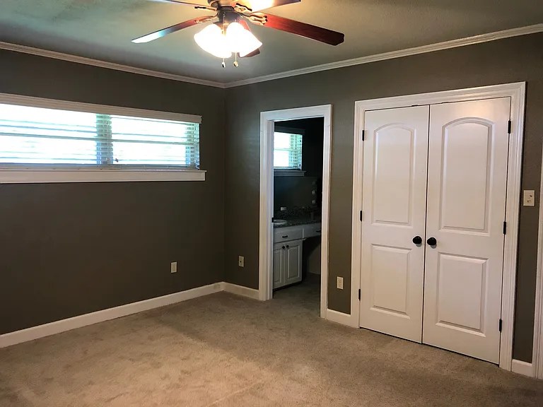 368 Oak St — Photo 17