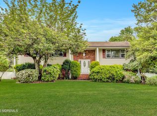 20 Devon Rd, Middletown, NJ 07748