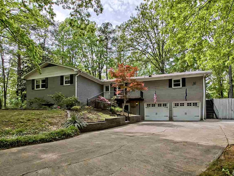 1st image of 3928 Woodcrest Cir NW