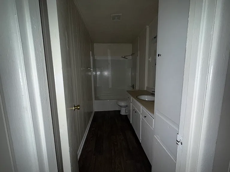 3525 Country Club Rd — Photo 12