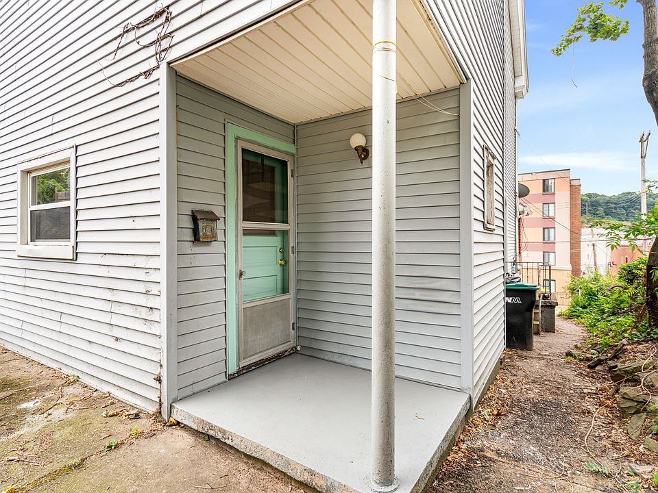 734 Chartiers Avenue 1_21_09082025