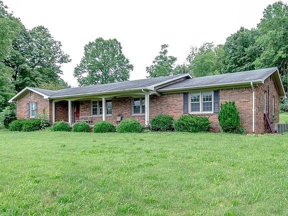 3rd image of 135 Malone Ln