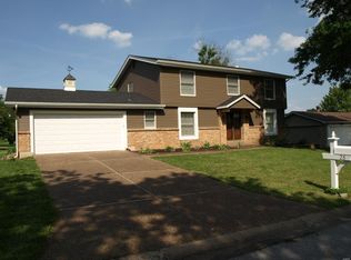 25 Newberry Dr, Saint Peters, MO 63376